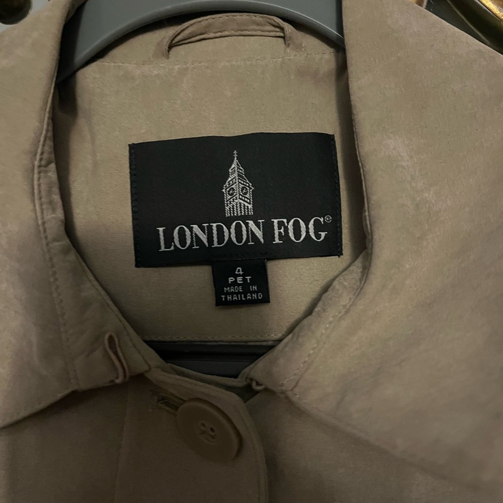London Fog Classic Beige Coat - Picture 3 of 3